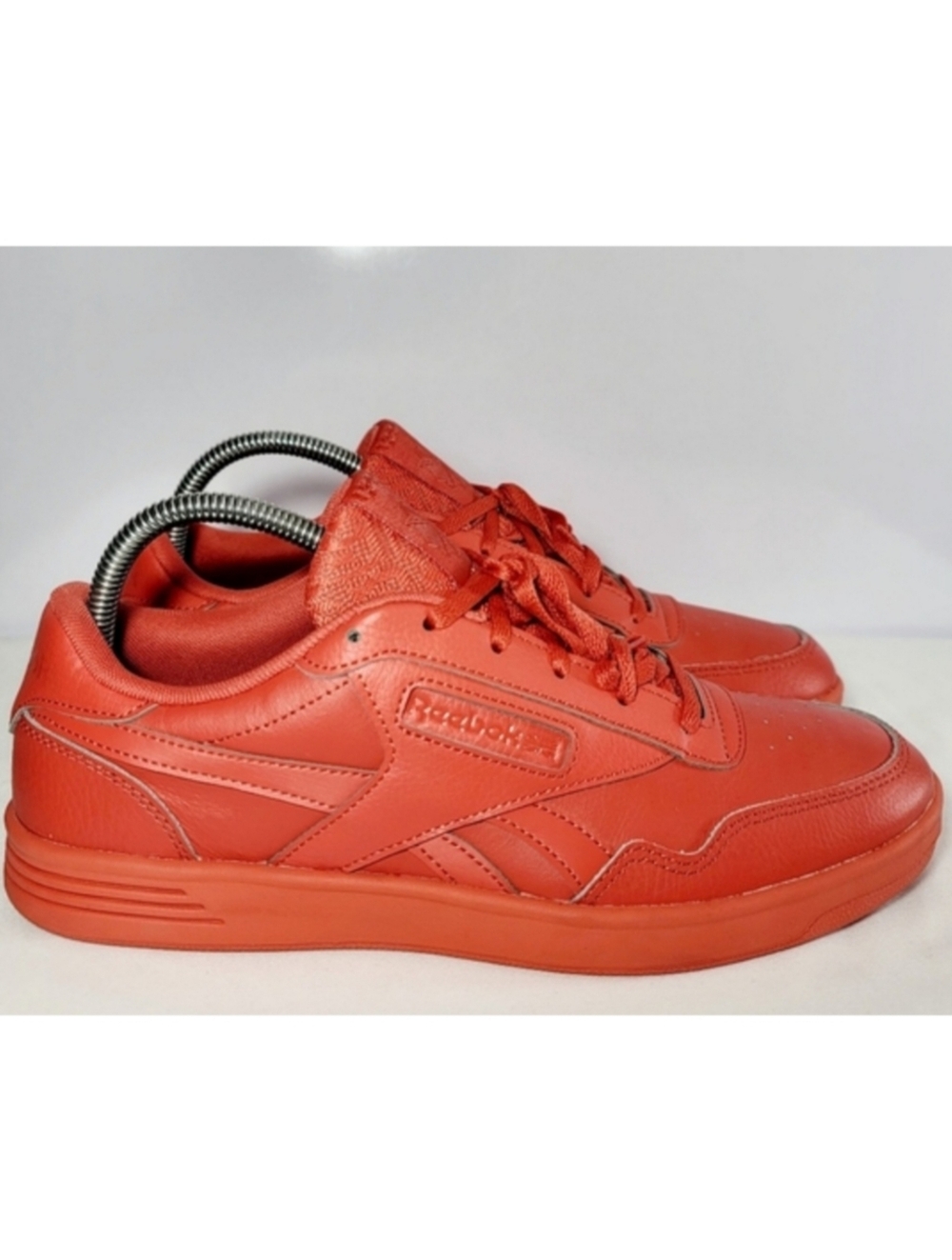 Reebox Women's Size 11 Club Memt Running sneakers.